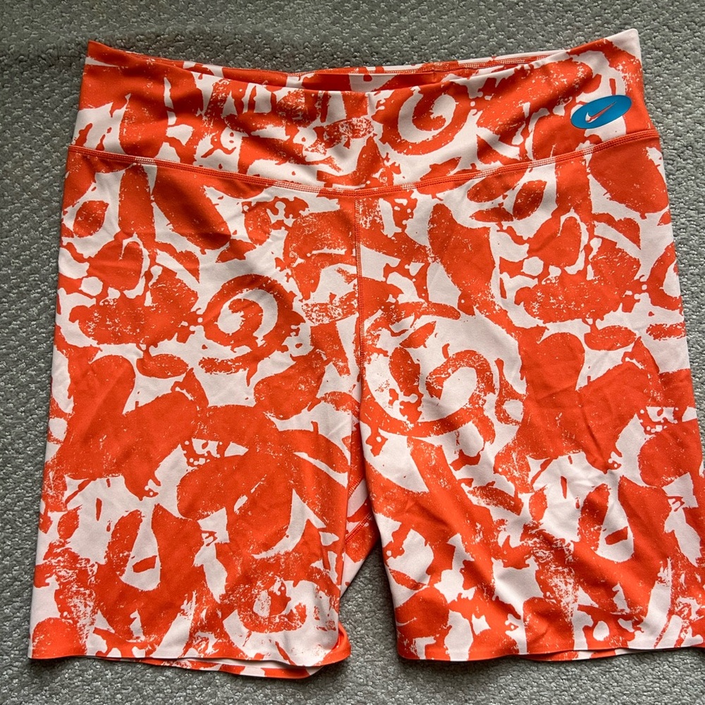 Nike One Luxe Mid-Rise Training Bike Run Shorts Orange White Women's Size XXL